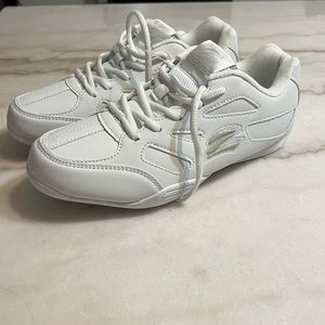 Zephz Cheer shoes new